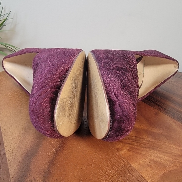 Nine West Jayvee Burgundy Velvet Floral Embossed Block Heels Size 8 - Picture 11 of 17